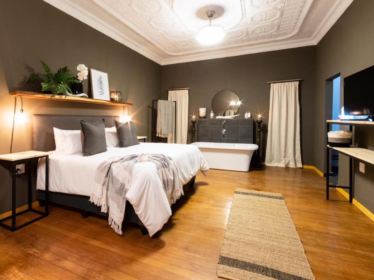 Royal Tree Guest House Почефструм Екстер'єр фото